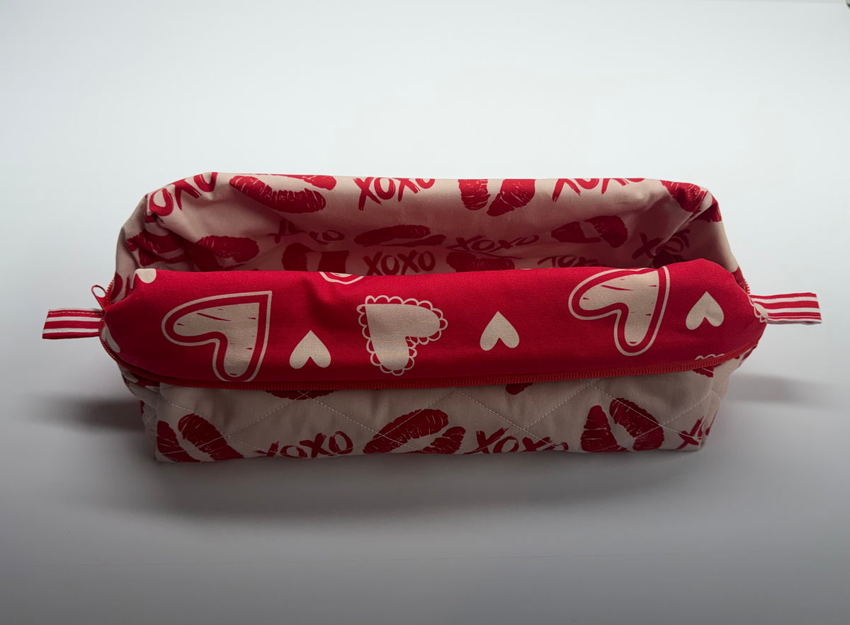 XOXO Extra Large Boxy Zipper Bag