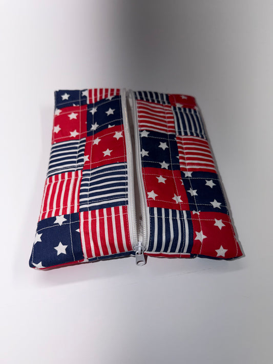 Flat patriotic zipper pouch