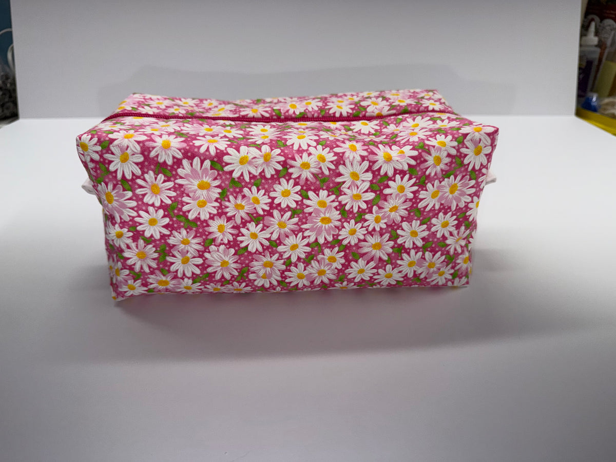 Pink and White Daisy Boxy Bag